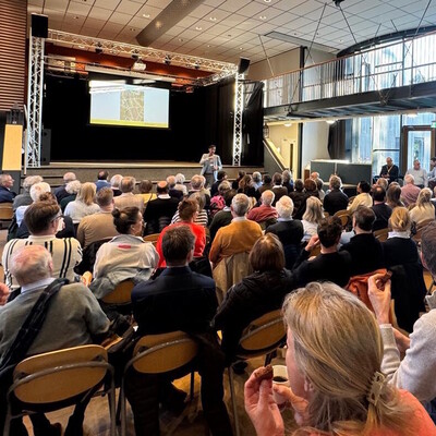 zaal-crop-vierkant546f32aa-e648-4bd9-80f9-b43d26633fbf